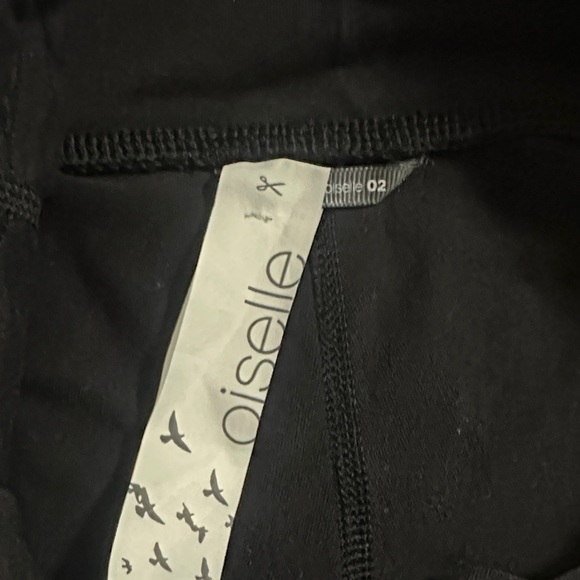Oiselle Aero Shorts - Picture 2 of 5